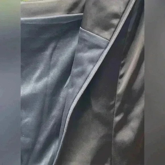 REISS black knee length Cocktail Dress. 3/4 sleeves with gorgeous details. - Picture 6 of 7